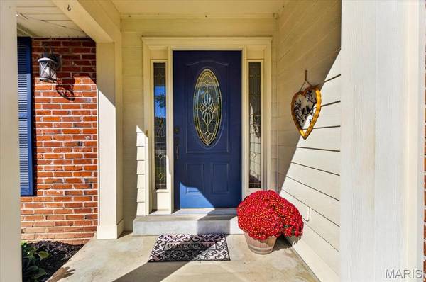 2057 Setters Hill CT, Chesterfield, MO 63017