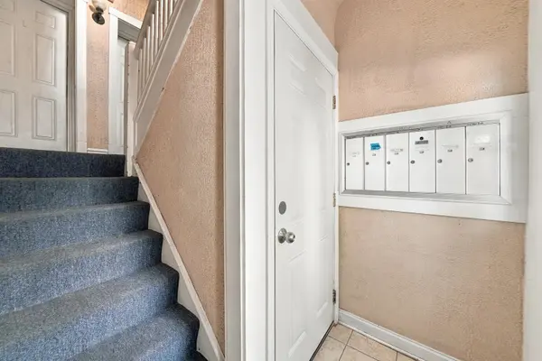 3435 W BERTEAU #3B, Chicago, IL 60618