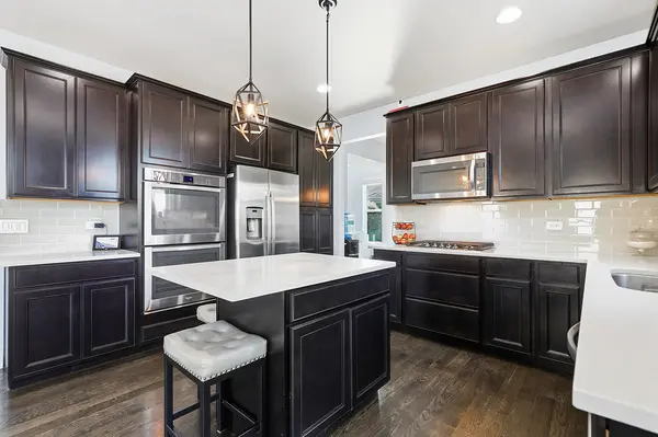 1232 Wildflower CIR, Shorewood, IL 60404