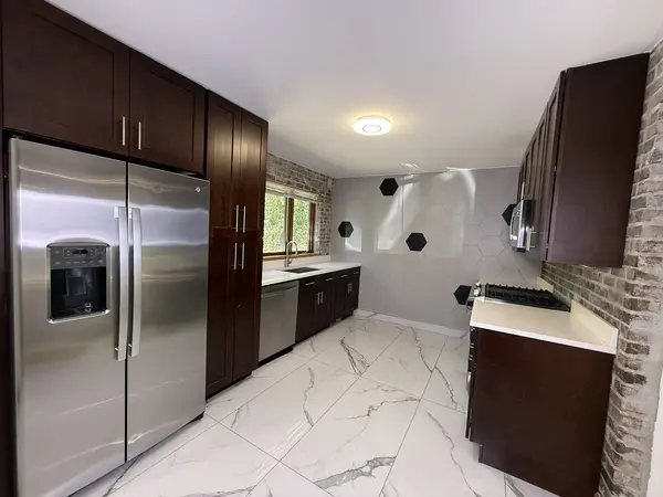306 Park AVE, Cary, IL 60013