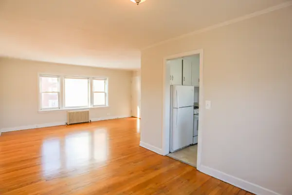 1219 W Harvard TER #2, Evanston, IL 60202