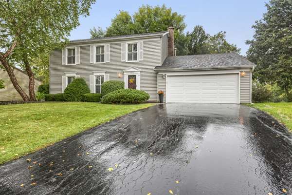 408 Creighton LN, Schaumburg, IL 60193
