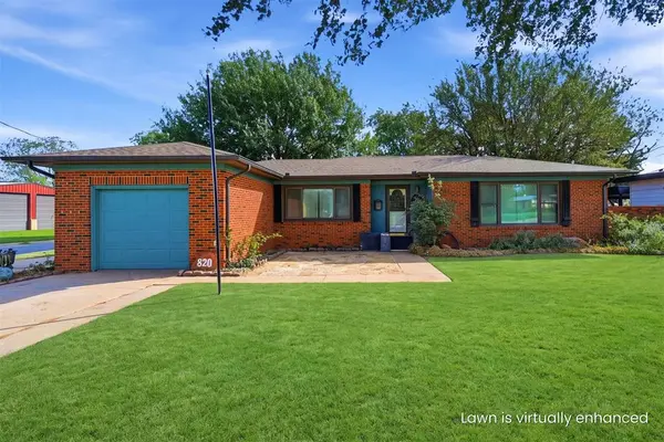 820 N Randall AVE, Elk City, OK 73644