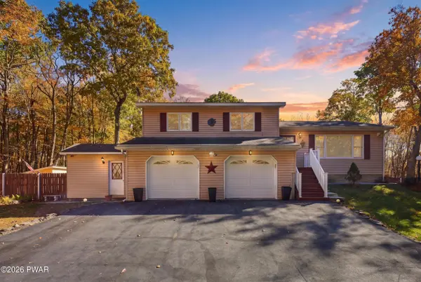 100 Crest CT, Milford, PA 18337