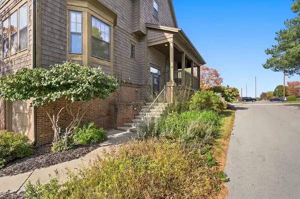 200 WILLIAM ST #UNIT 101, De Pere, WI 54115