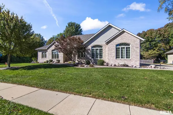 4905 Blackwolf RD, Springfield, IL 62711-7857