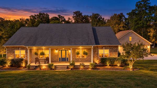 247 Days End Ln, Manchester, TN 37355
