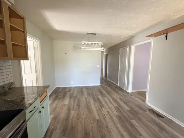 408 Log Wall Rd, Dickson, TN 37055