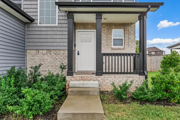 758 Banister Dr, Clarksville, TN 37042