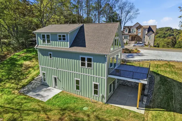 272 Davidson Rd, Smithville, TN 37166