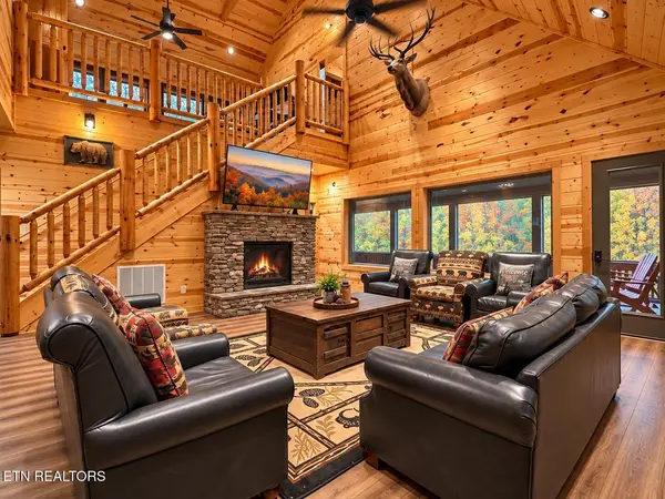 2762 Sawmill Branch Drive, Sevierville, TN 37862