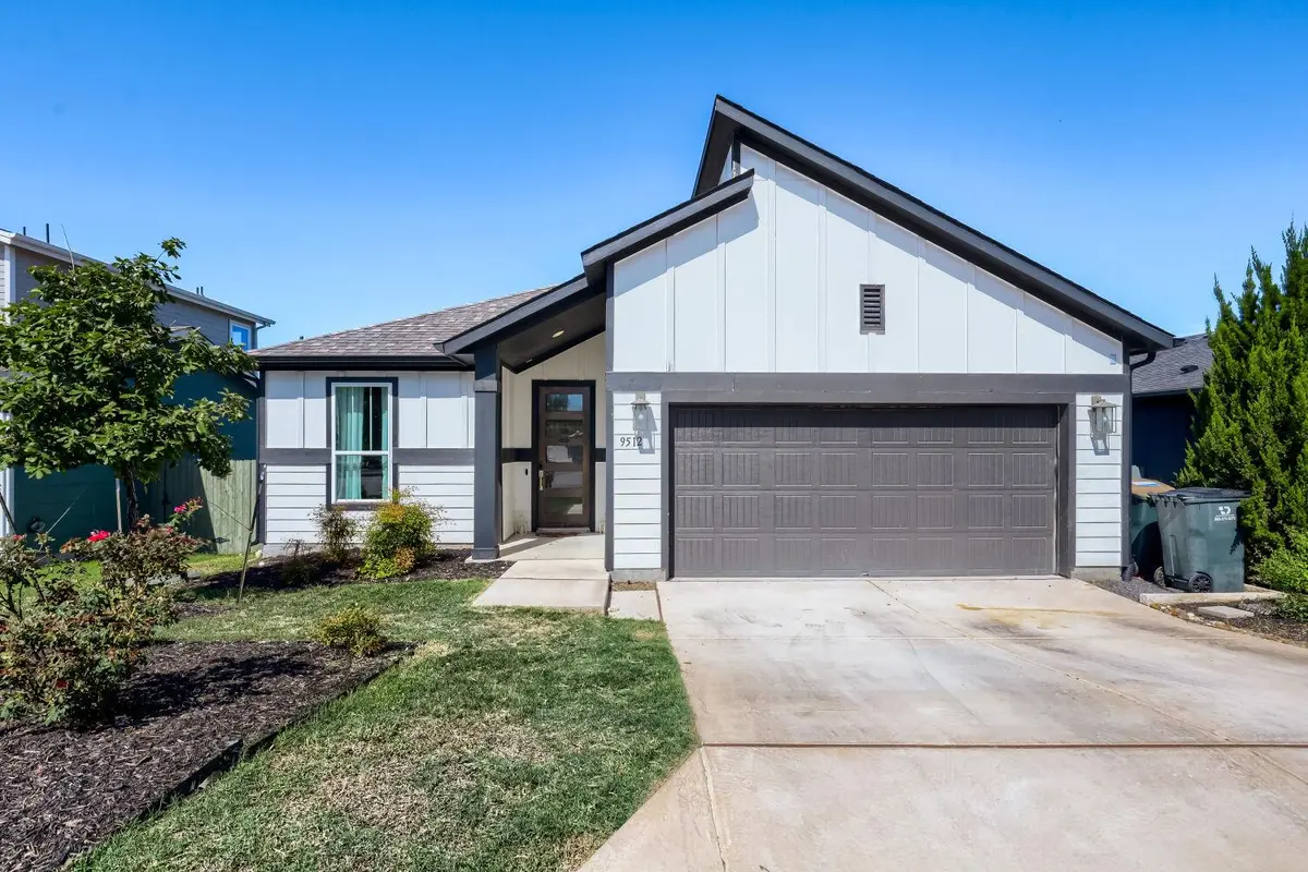 9512 Petrichor BLVD, Manor, TX 78653