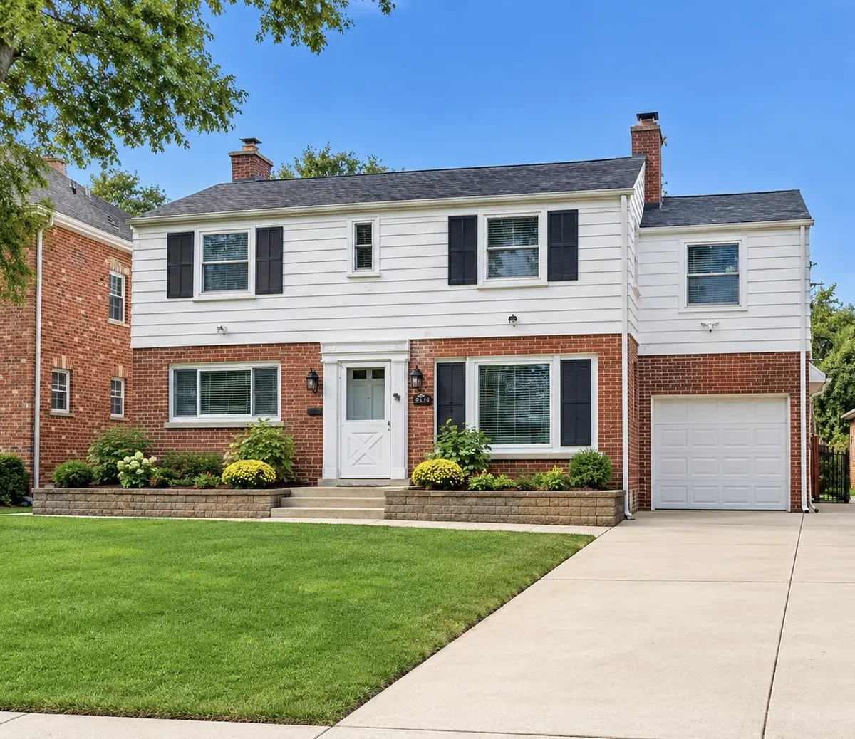 204 S Home AVE, Park Ridge, IL 60068