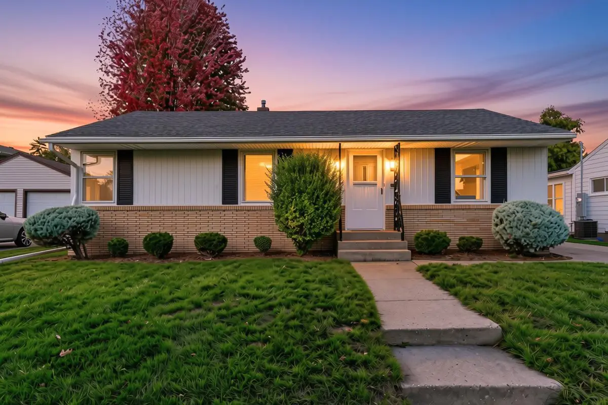2047 Morgan AVE, Saint Paul, MN 55116