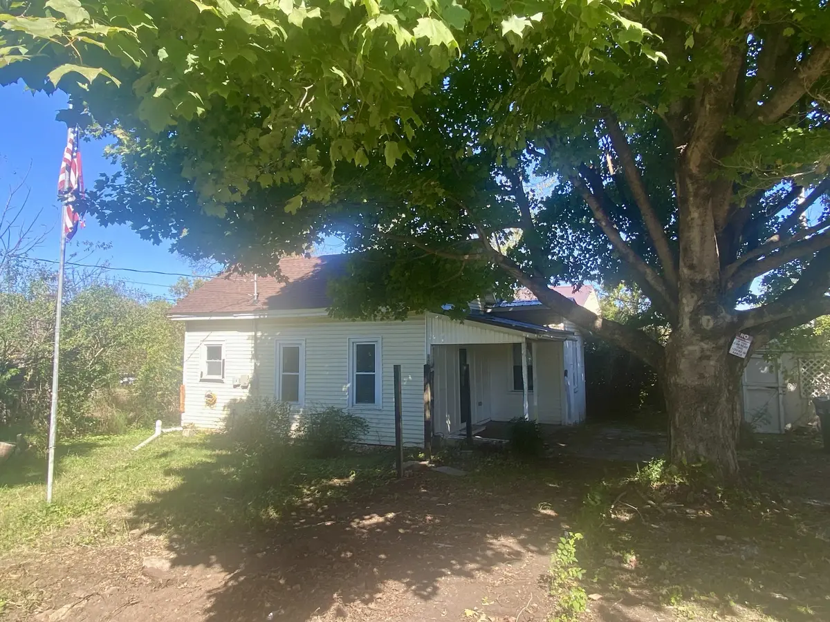 214 W Poplar St, Pulaski, TN 38478