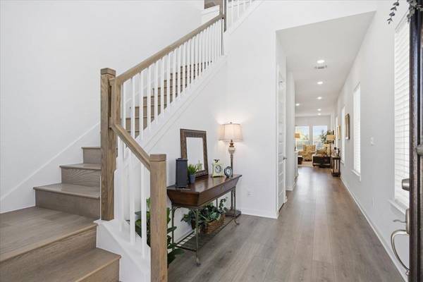 645 Treaty Oak DR, Georgetown, TX 78628