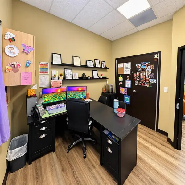 1602 Medical PKWY, Cedar Park, TX 78613