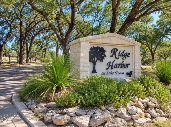 44 Harbor DR, Spicewood, TX 78669