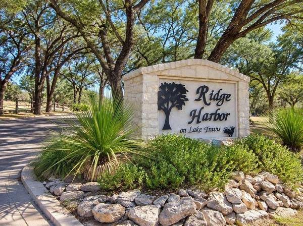 44 Harbor DR, Spicewood, TX 78669