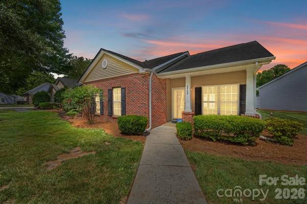 2960 Zion Renaissance LN, Charlotte, NC 28269