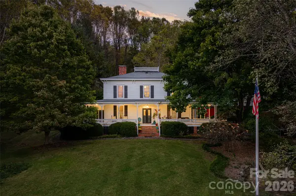 185 Country Club DR, Canton, NC 28716