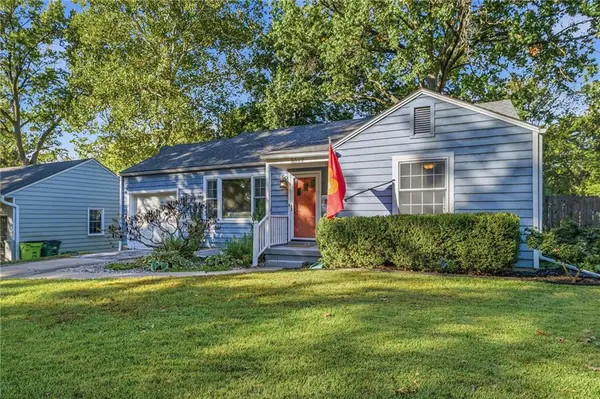 5522 LINDEN ST, Roeland Park, KS 66205