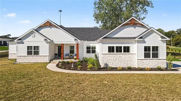 19920 NE F HWY, Smithville, MO 64089