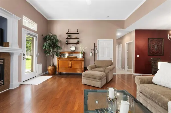 22541 W 72nd ST, Shawnee, KS 66227
