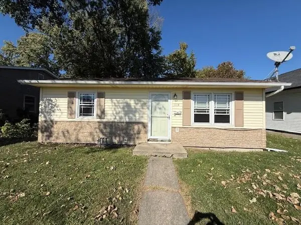 1114 W W 3rd ST, Cameron, MO 64429