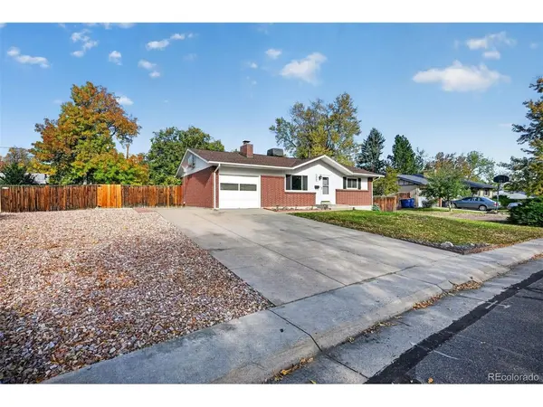 1679 S Van Gordon, Lakewood, CO 80228