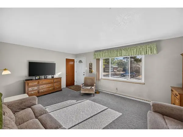 1679 S Van Gordon, Lakewood, CO 80228