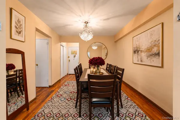 84-31 Van Wyck Expressway Van Wyck Expressway EXPY #2B, Briarwood, NY 11435