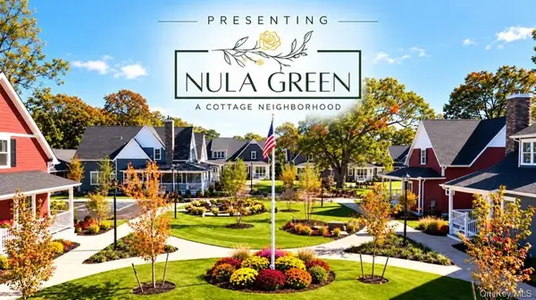 2 Willow Blu CT, East Islip, NY 11730