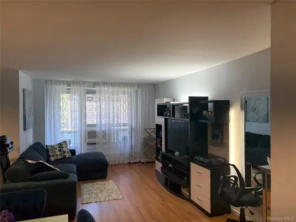 97-10 62nd DR #5j, Rego Park, NY 11374
