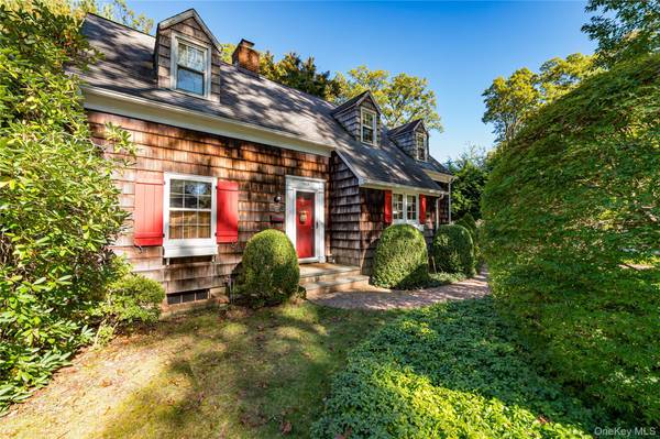 103 Emerson ST, Port Jefferson, NY 11777