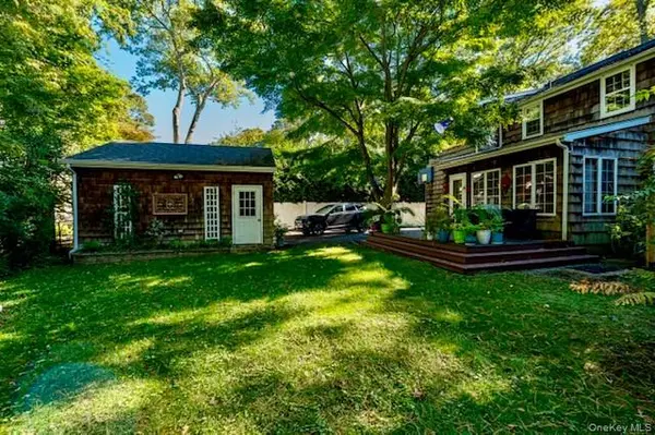 103 Emerson ST, Port Jefferson, NY 11777