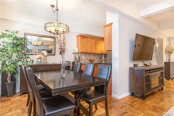 80 E Hartsdale AVE #T2, Hartsdale, NY 10530