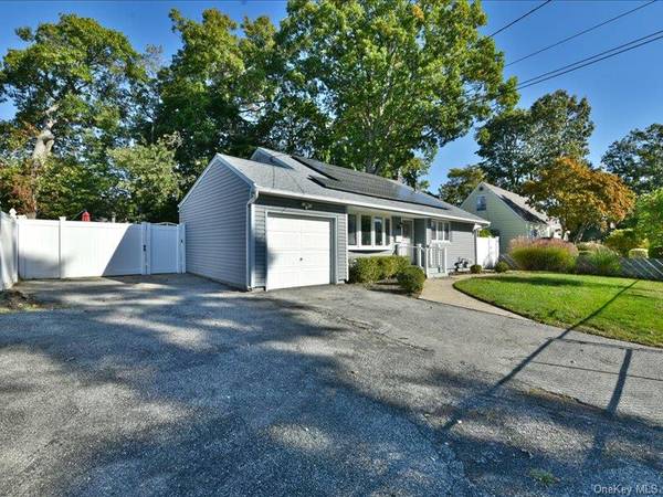 177 Allers BLVD, Roosevelt, NY 11575