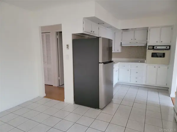 150-08 10th AVE, Whitestone, NY 11357