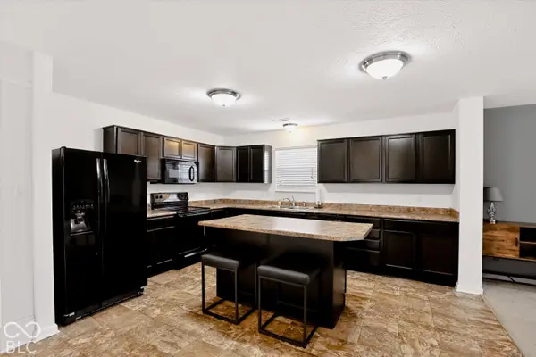 1102 W Limestone WAY, Fortville, IN 46040