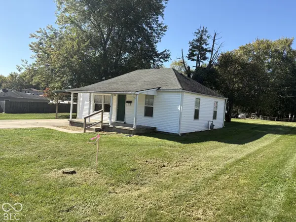 130 Broad ST, Hope, IN 47246
