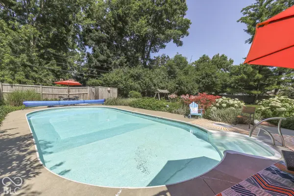 4950 Lincoln RD, Indianapolis, IN 46228
