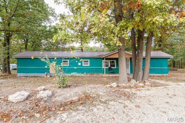 31000 Nodaway DR, Lebanon, MO 65536