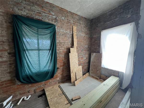32 N Ellis ST, Cape Girardeau, MO 63701