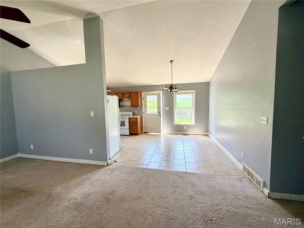 663 Olivia DR, Cape Girardeau, MO 63701
