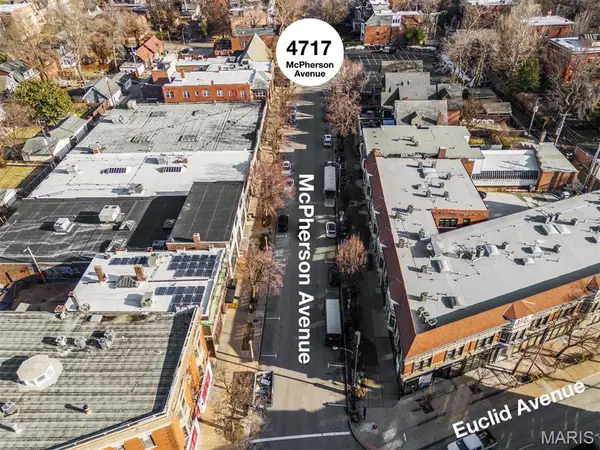 4717 McPherson AVE, St Louis, MO 63108