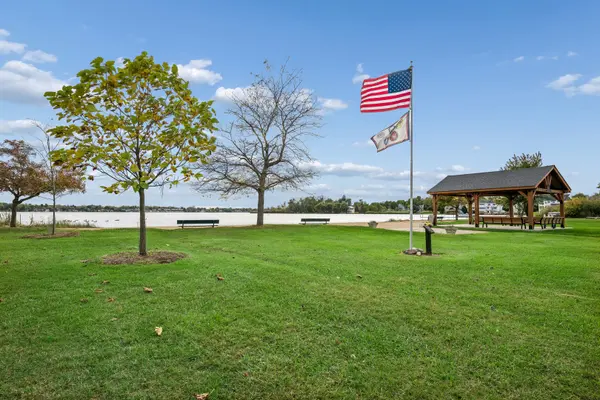 907 Jackson AVE, Wauconda, IL 60084