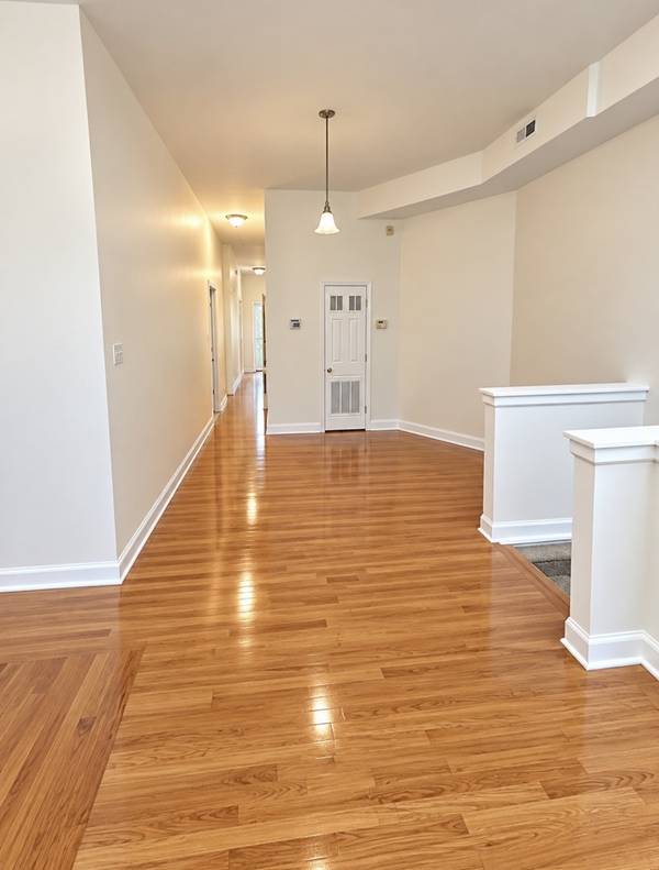 4436 S Indiana AVE #2, Chicago, IL 60653