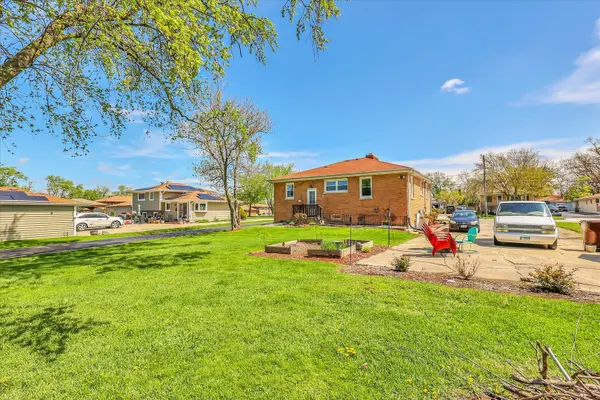 15516 Laramie AVE, Oak Forest, IL 60452