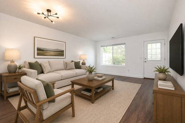 1228 Elmwood AVE, Shakopee, MN 55379